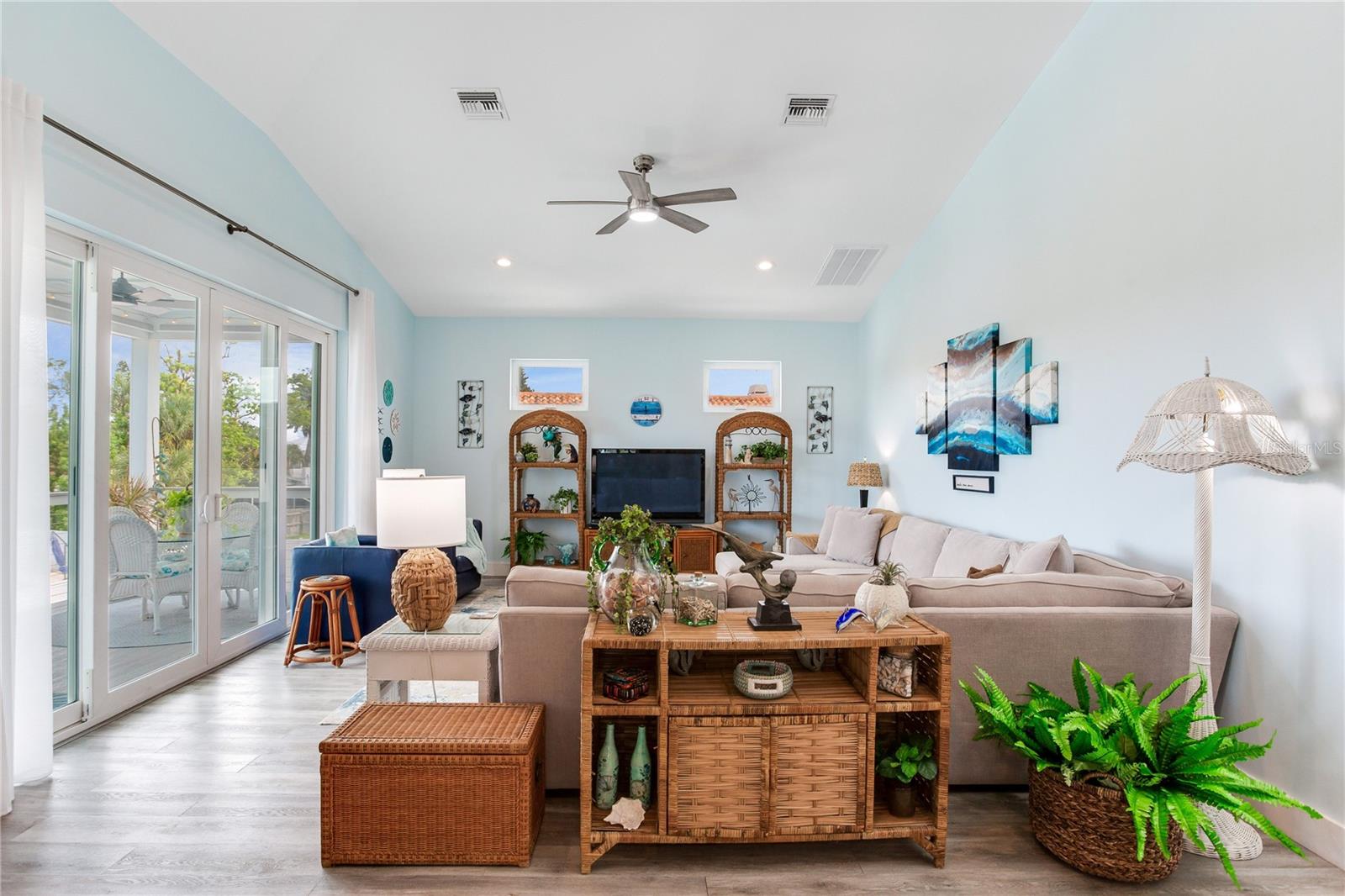 15808 REDINGTON DR, REDINGTON BEACH, FL, 33708