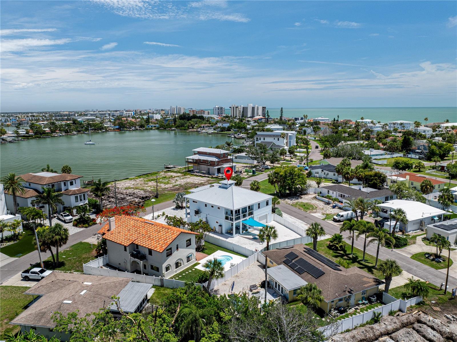15808 REDINGTON DR, REDINGTON BEACH, FL, 33708