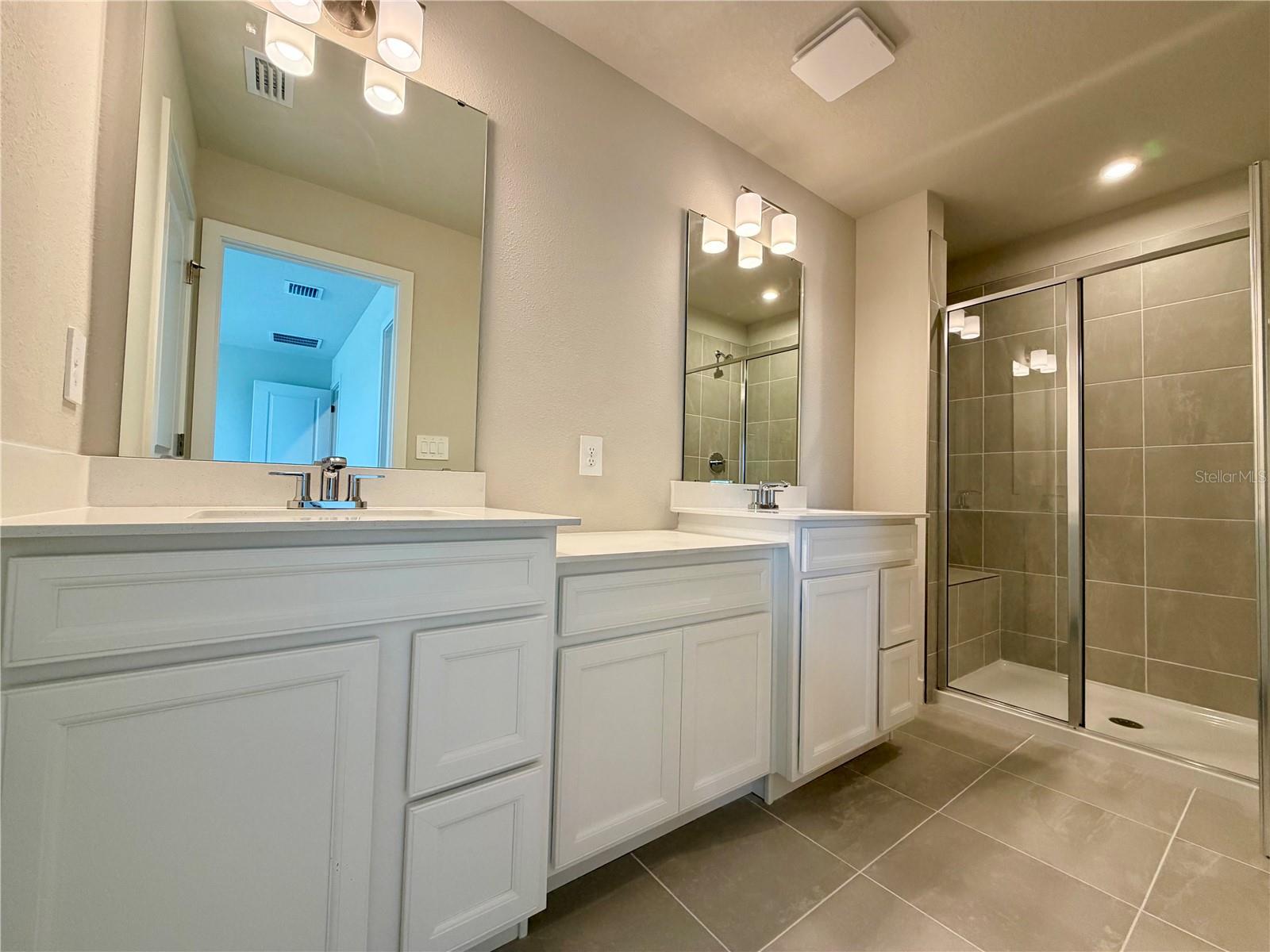 12326 AMBER CREEK CIRCLE, LAKEWOOD RANCH, FL, 34211