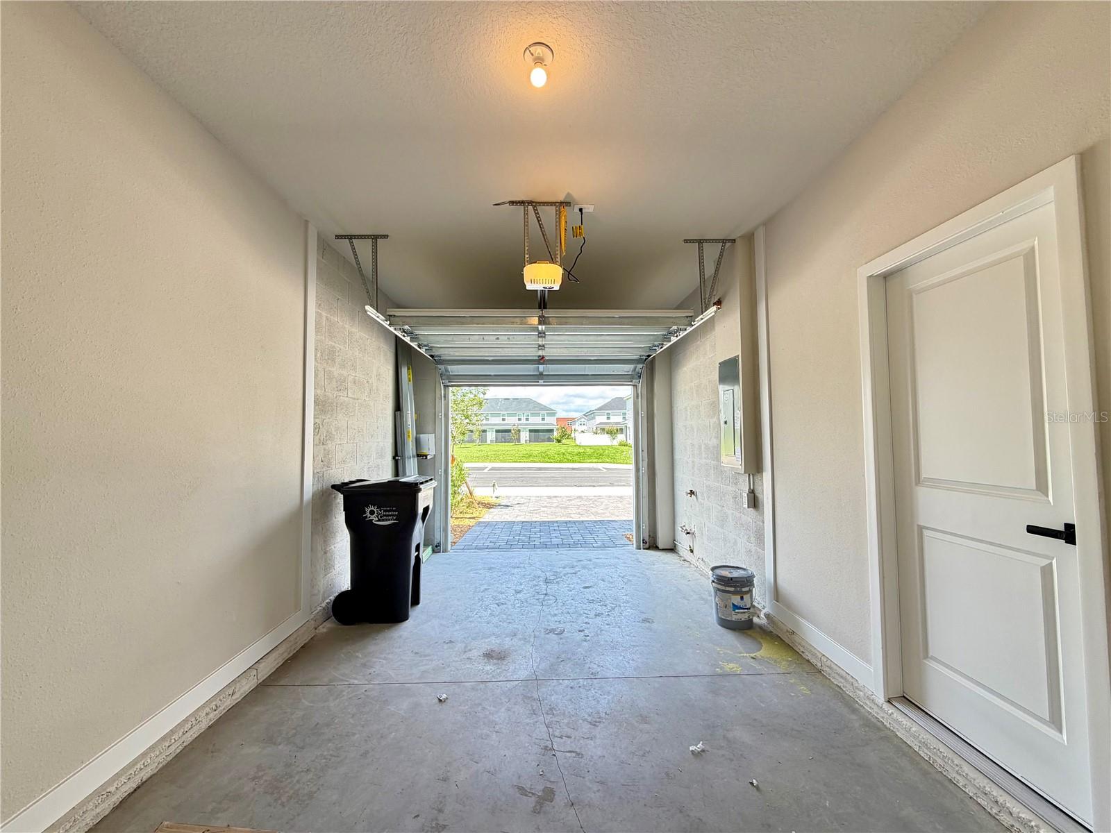 12326 AMBER CREEK CIRCLE, LAKEWOOD RANCH, FL, 34211