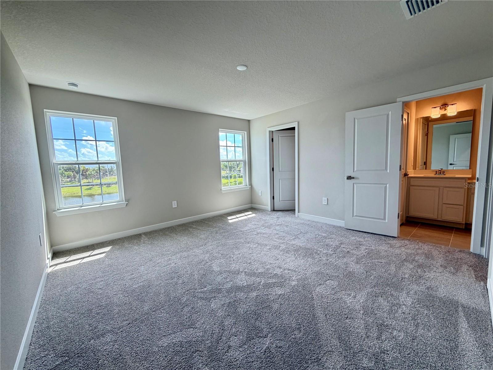 12326 AMBER CREEK CIRCLE, LAKEWOOD RANCH, FL, 34211