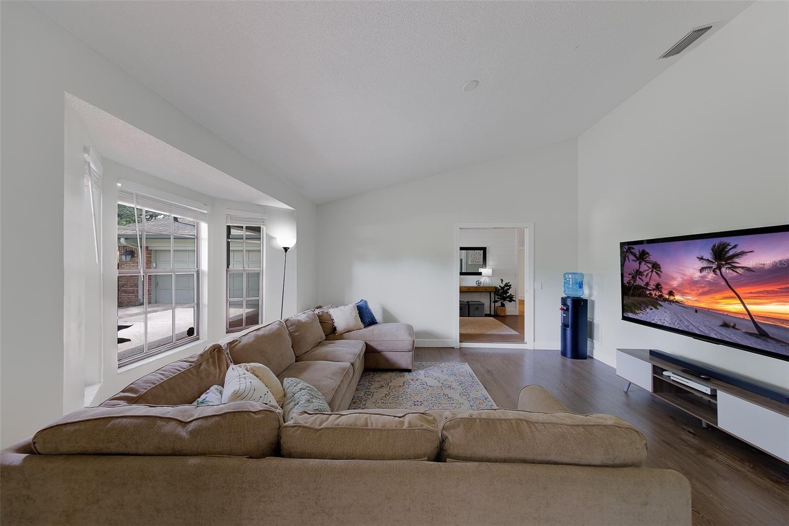 276 SHEFFIELD CIR W, PALM HARBOR, FL, 34683