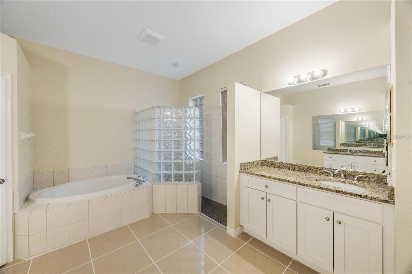 18413 EASTWYCK DR, TAMPA, FL, 33647