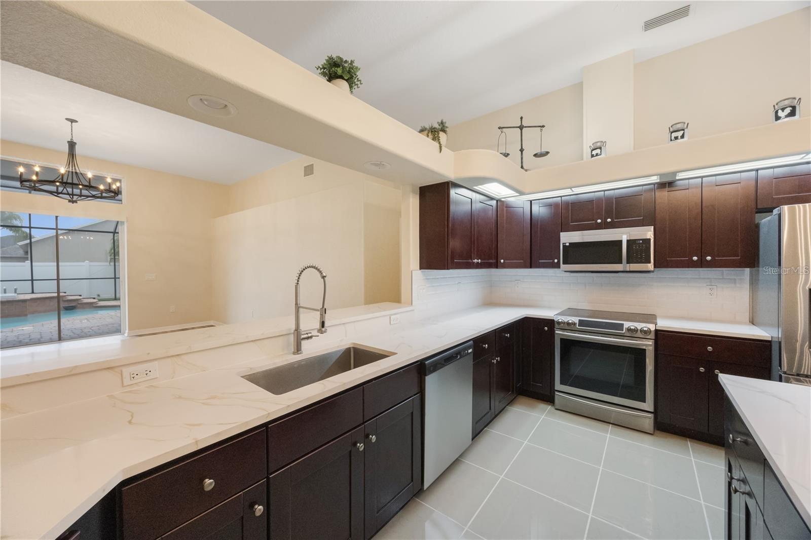 18413 EASTWYCK DR, TAMPA, FL, 33647