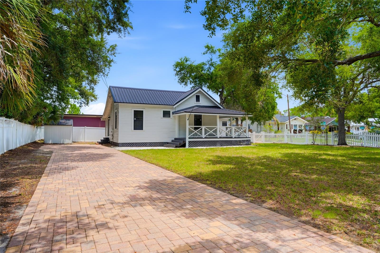 5602 N OLA AVE, TAMPA, FL, 33604