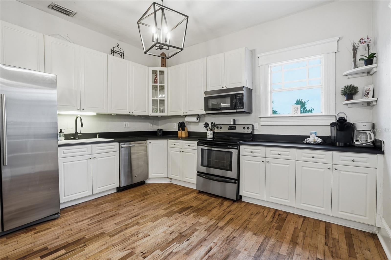5602 N OLA AVE, TAMPA, FL, 33604
