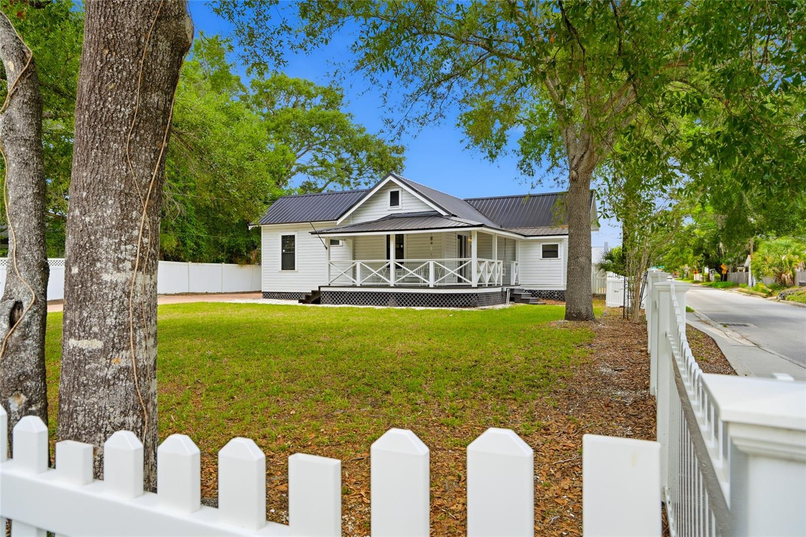 5602 N OLA AVE, TAMPA, FL, 33604