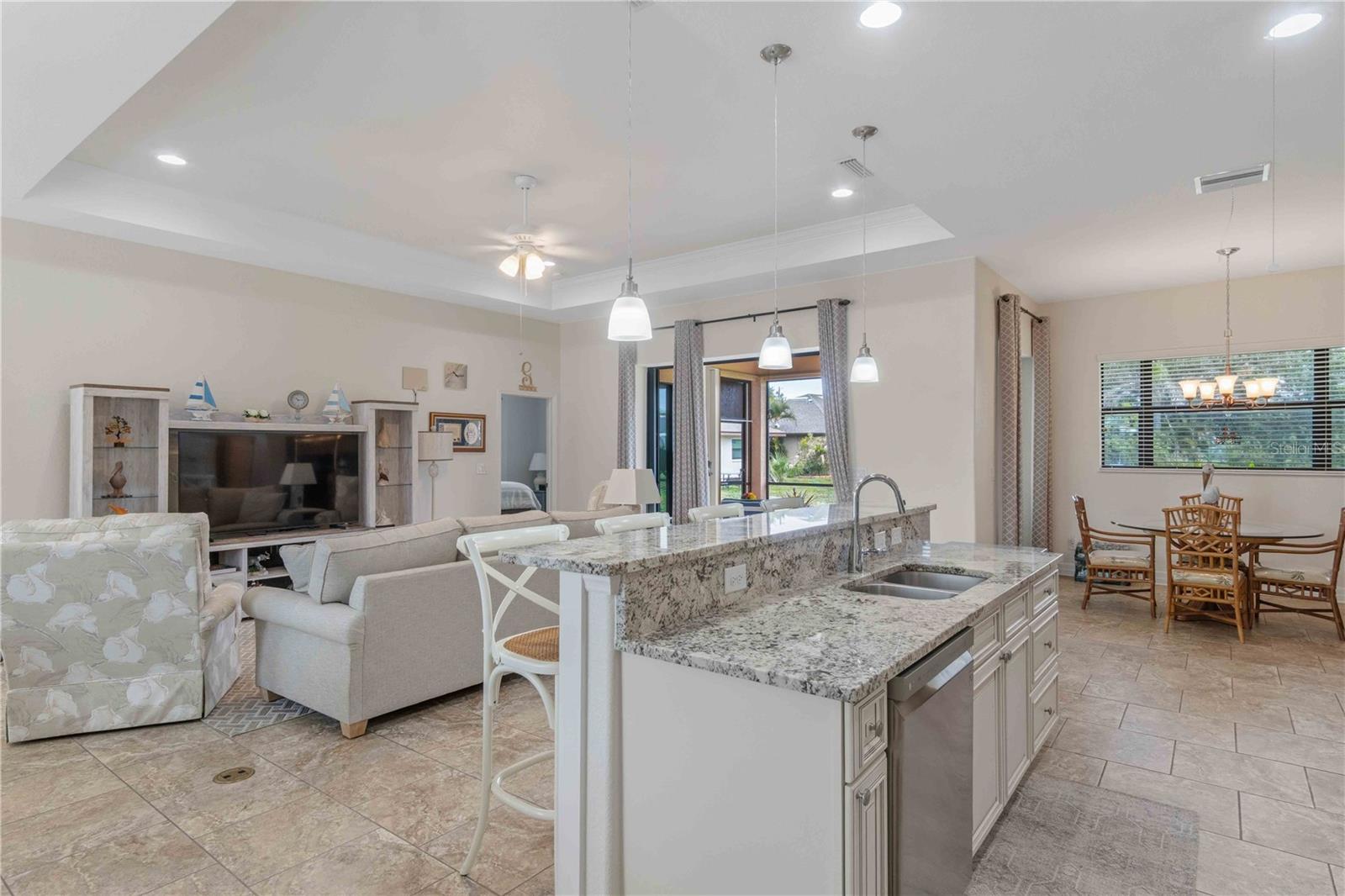 1275 BLUE LAKE CIR, PUNTA GORDA, FL, 33983