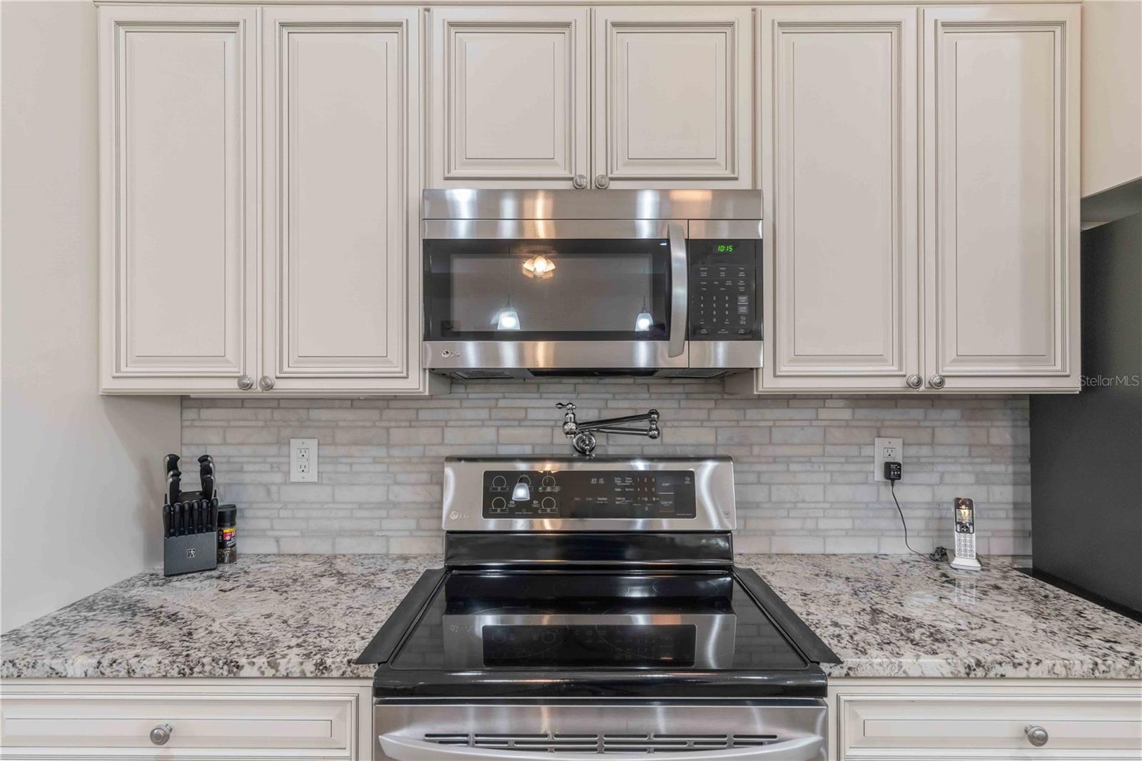 1275 BLUE LAKE CIR, PUNTA GORDA, FL, 33983
