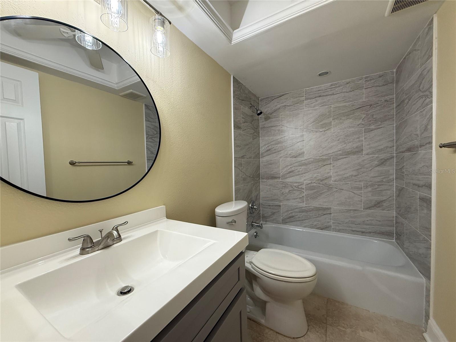 4533 MARINE PKWY #101, NEW PORT RICHEY, FL, 34652
