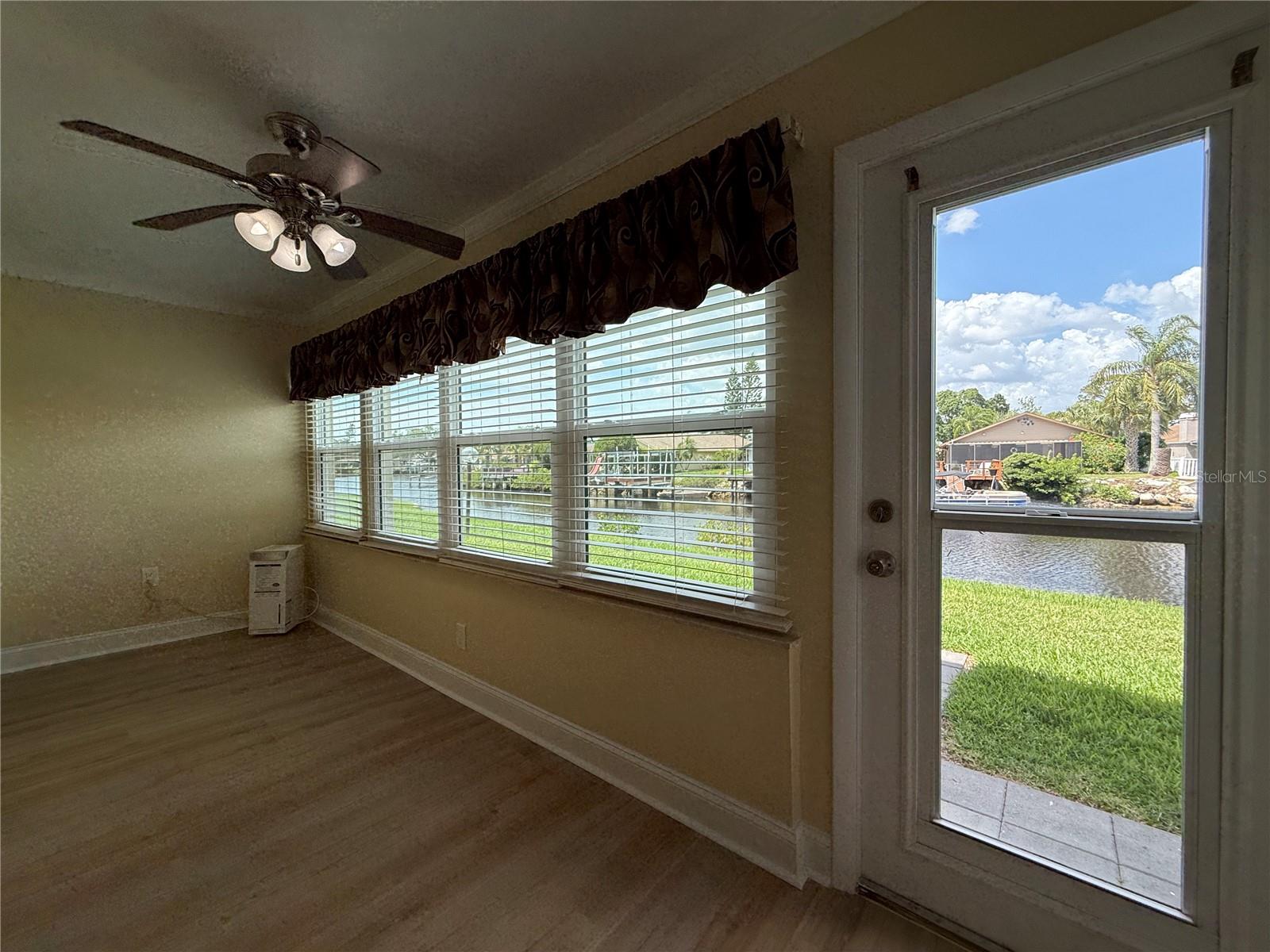 4533 MARINE PKWY #101, NEW PORT RICHEY, FL, 34652
