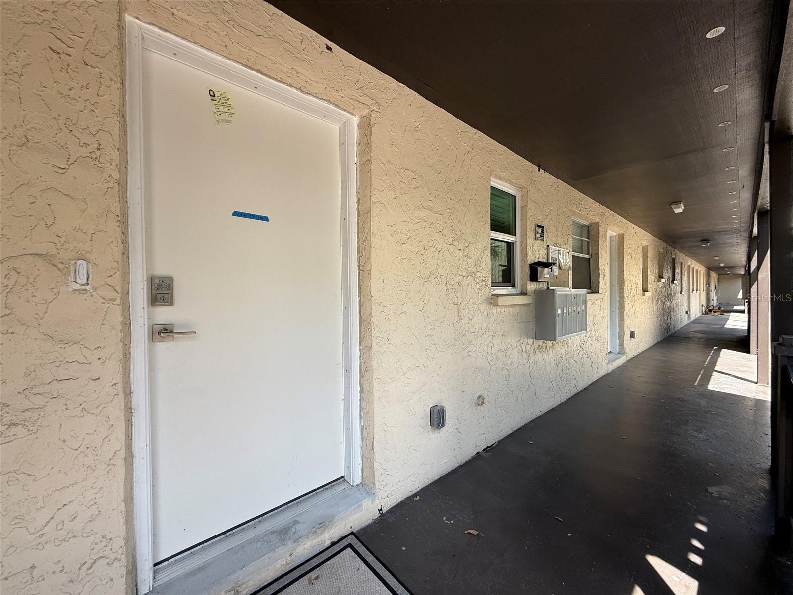 4533 MARINE PKWY #101, NEW PORT RICHEY, FL, 34652