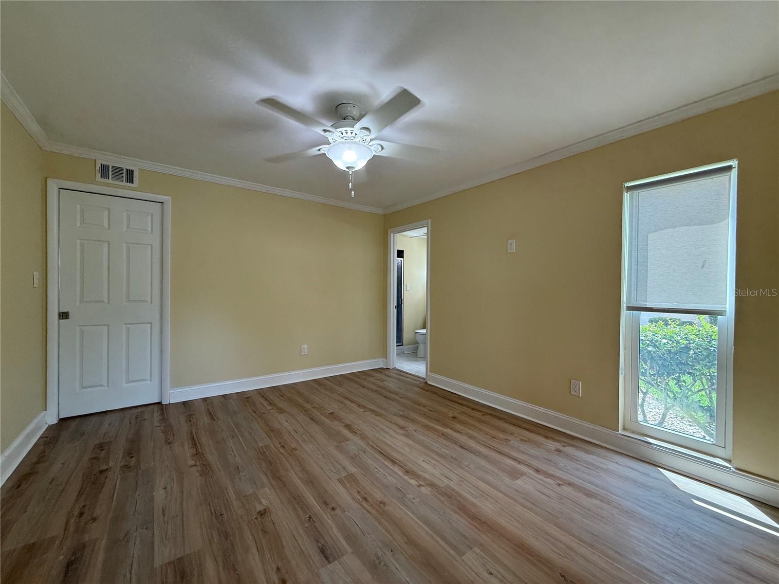 4533 MARINE PKWY #101, NEW PORT RICHEY, FL, 34652