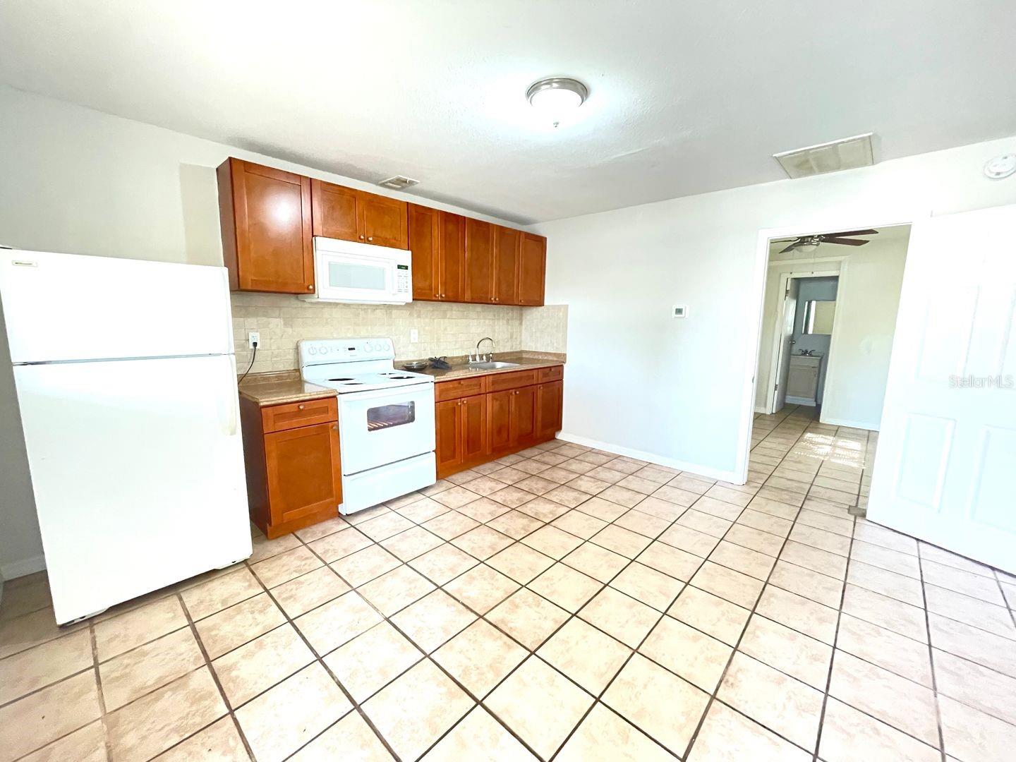 2610 DURHAM ST #B, TAMPA, FL, 33605