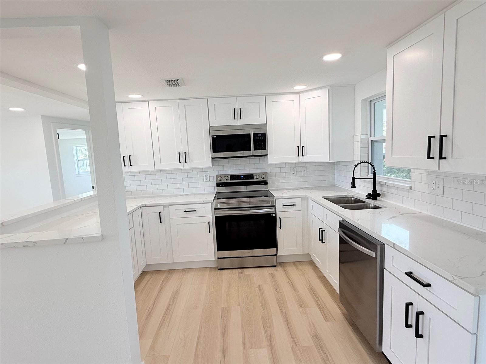13617 FRANCES AVE, HUDSON, FL, 34667