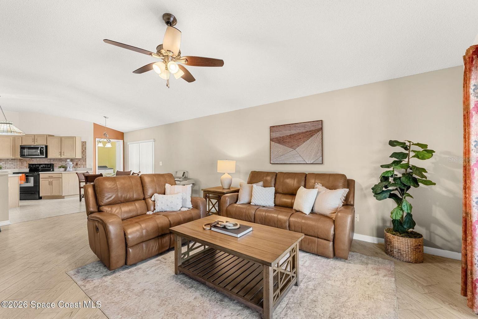 992 SHAW CIR, MELBOURNE, FL, 32940