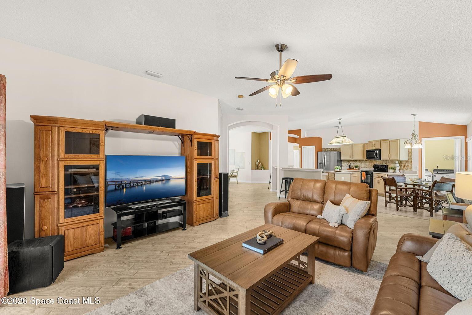 992 SHAW CIR, MELBOURNE, FL, 32940