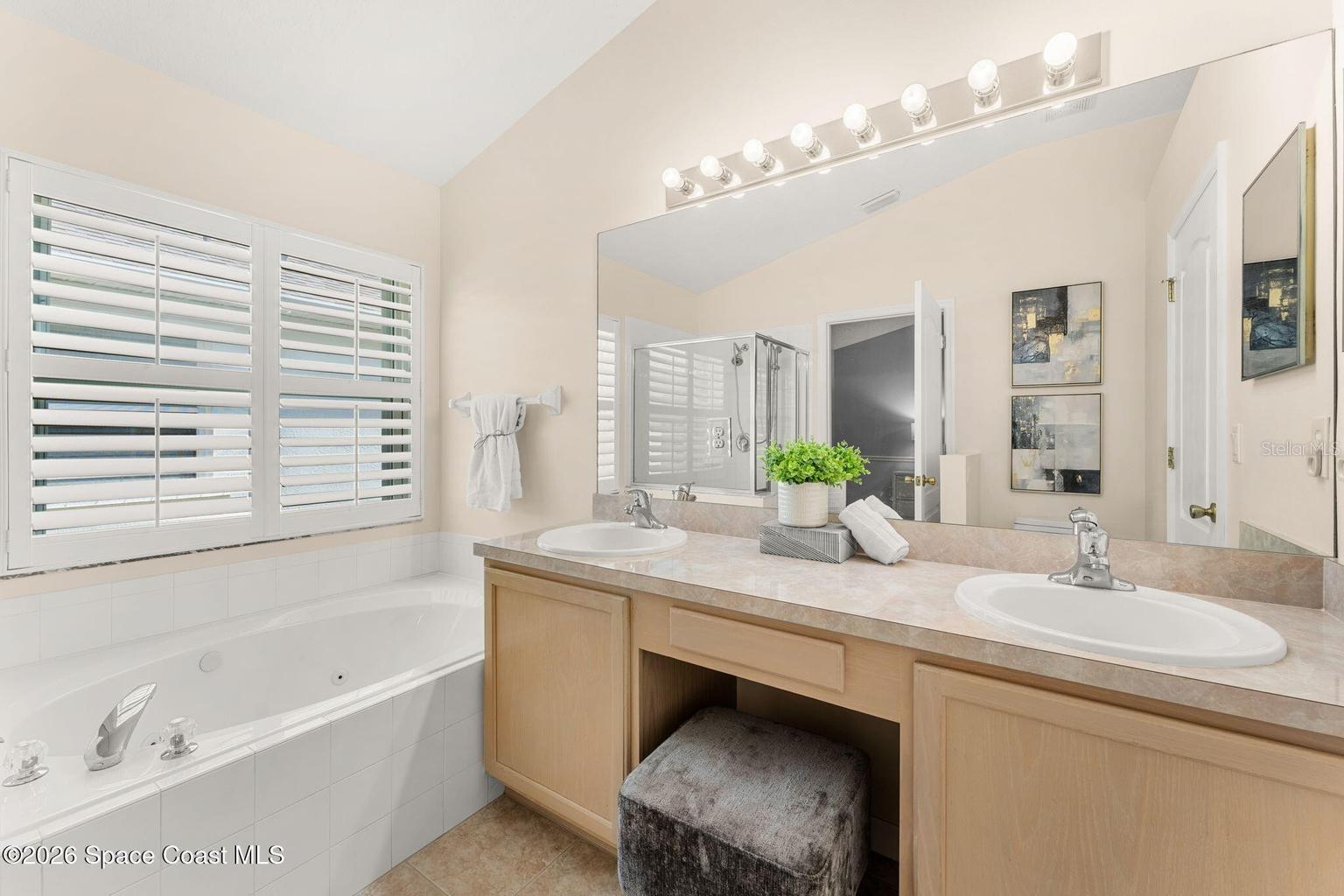 992 SHAW CIR, MELBOURNE, FL, 32940