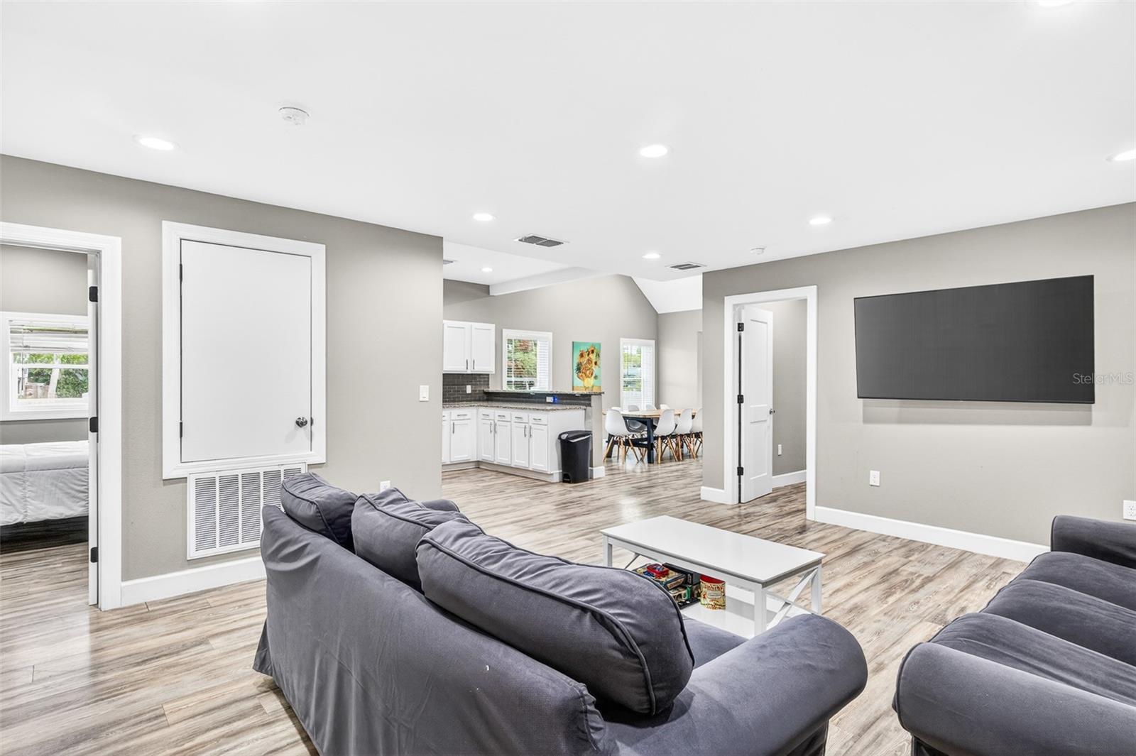 420 E CYPRESS ST, WINTER GARDEN, FL, 34787