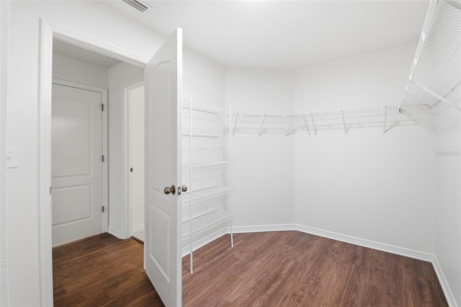 5654 AARON CT, SARASOTA, FL, 34232