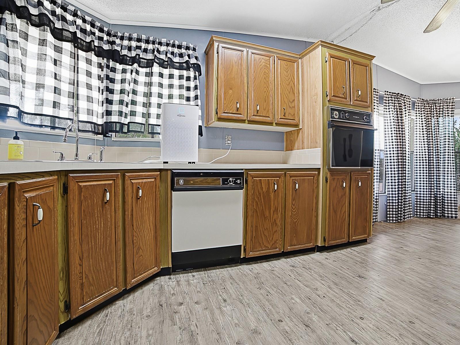 25035 BELLEVUE, LEESBURG, FL, 34748