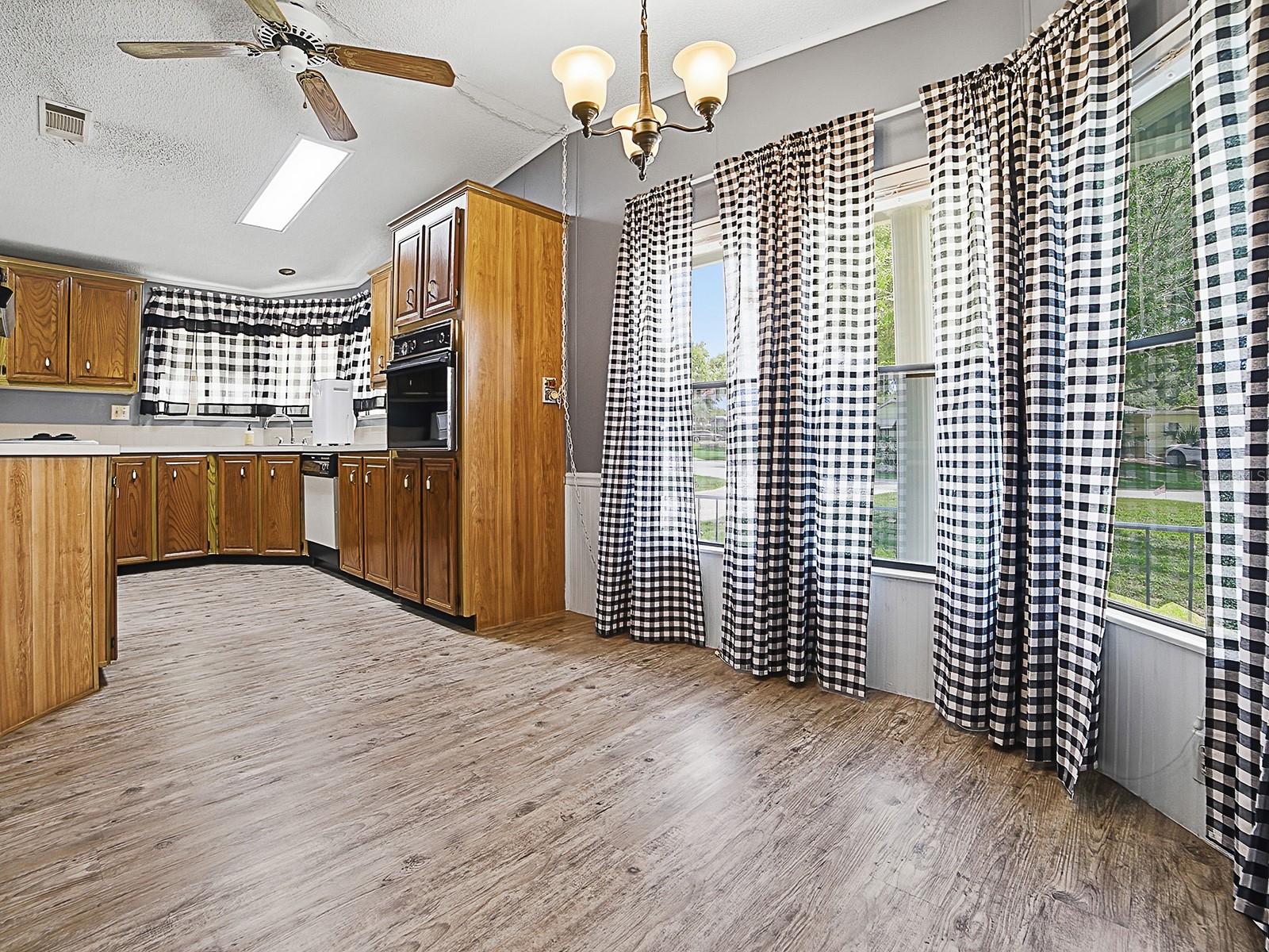 25035 BELLEVUE, LEESBURG, FL, 34748