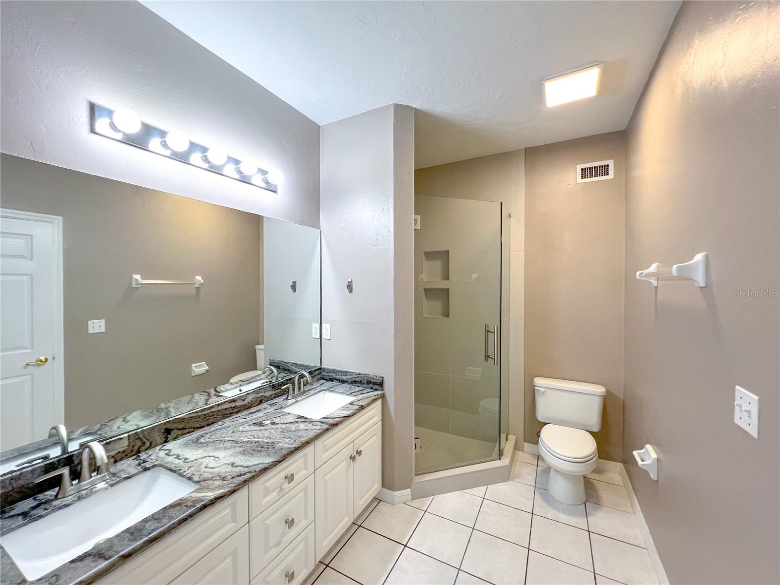 4933 NW 1ST PL #110, GAINESVILLE, FL, 32607