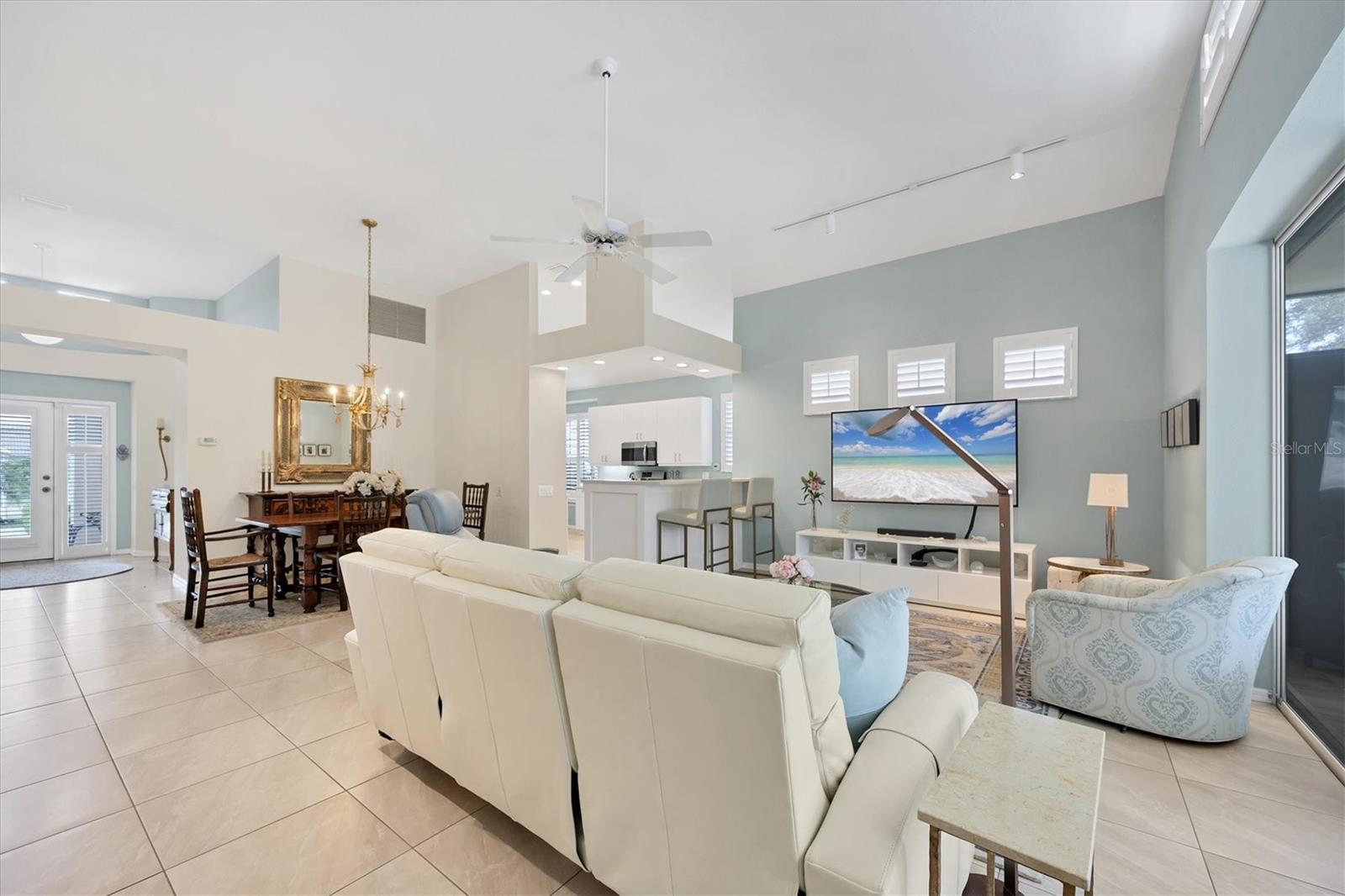 7916 HAMPTON CT, UNIVERSITY PARK, FL, 34201