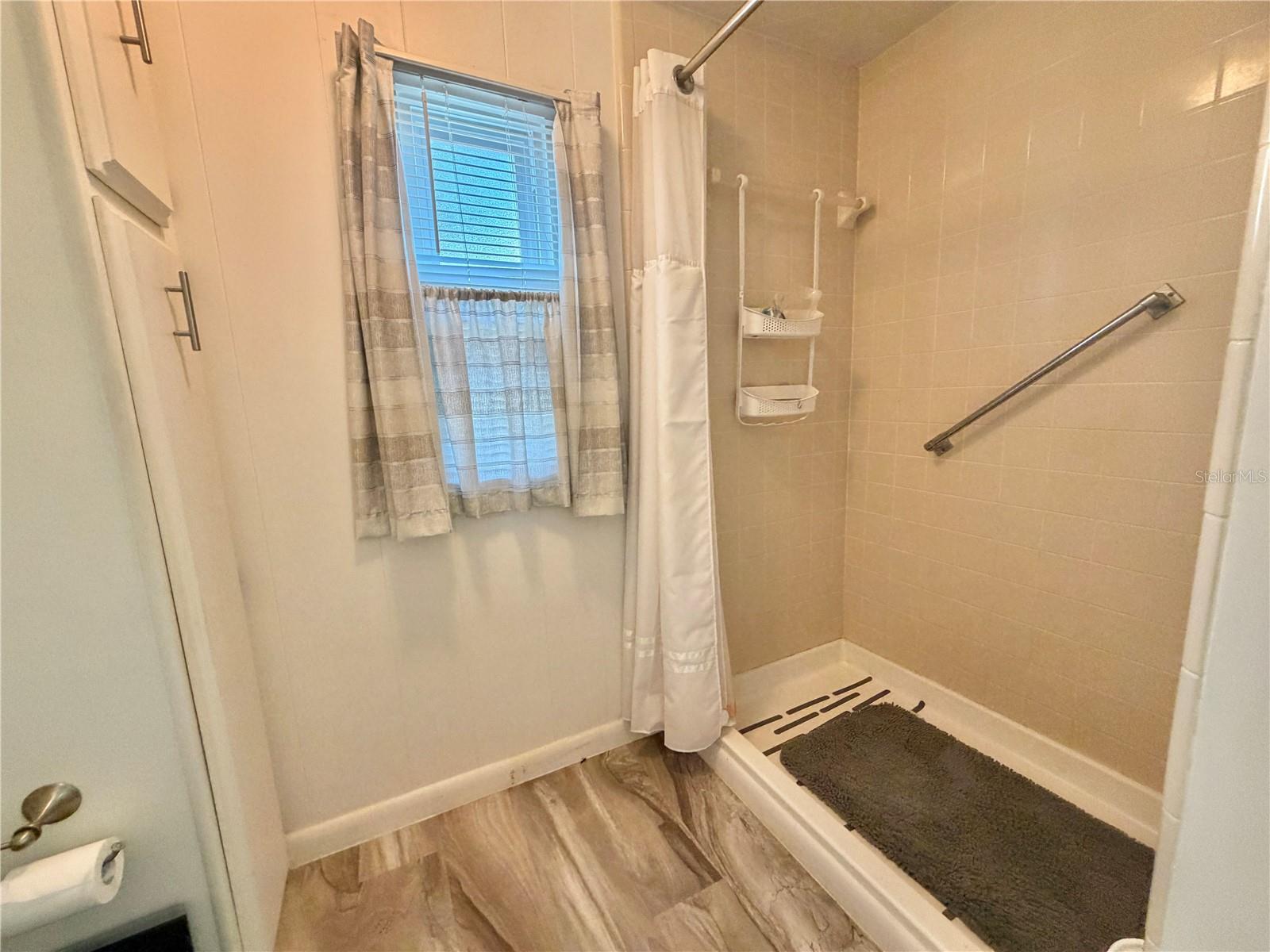 101 TAMARISK WAY, LEESBURG, FL, 34748