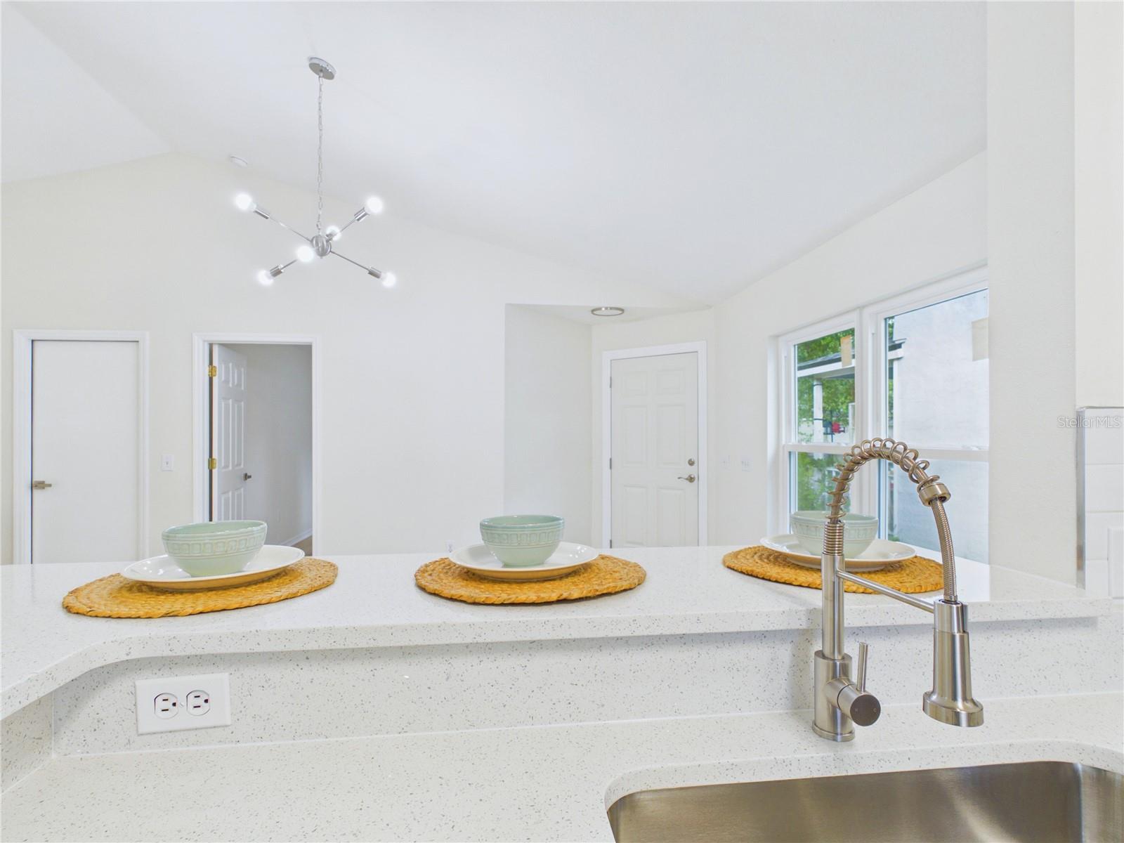 2472 SAGEMONT DR, BRANDON, FL, 33511