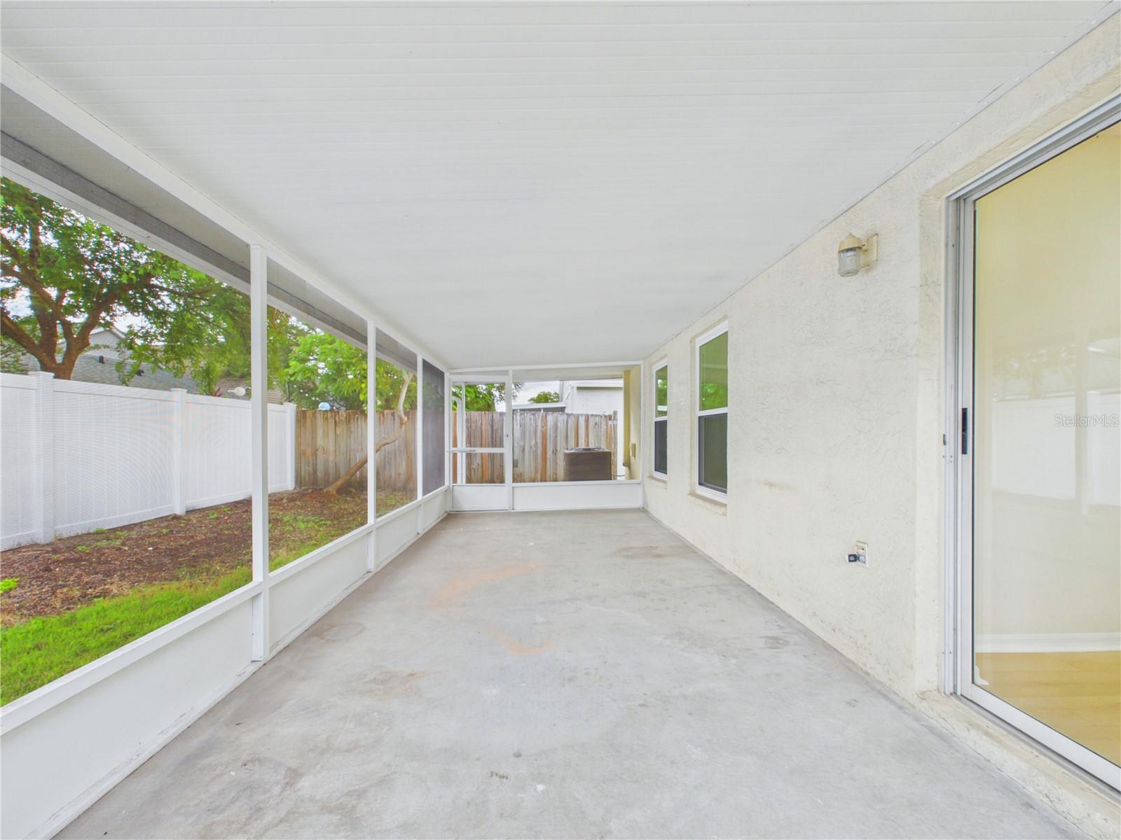 2472 SAGEMONT DR, BRANDON, FL, 33511