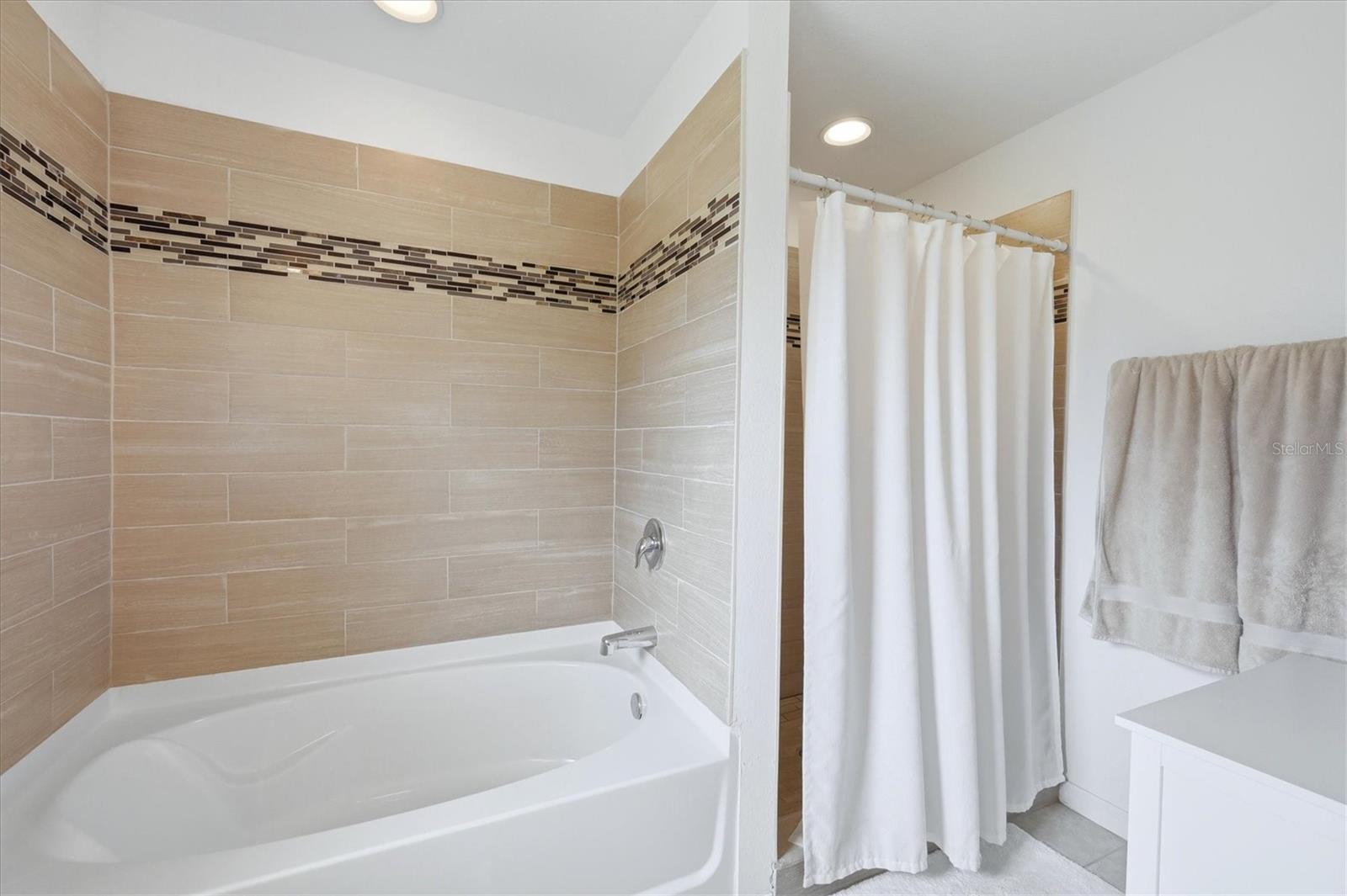 150 BAYTREE DR, ROTONDA WEST, FL, 33947