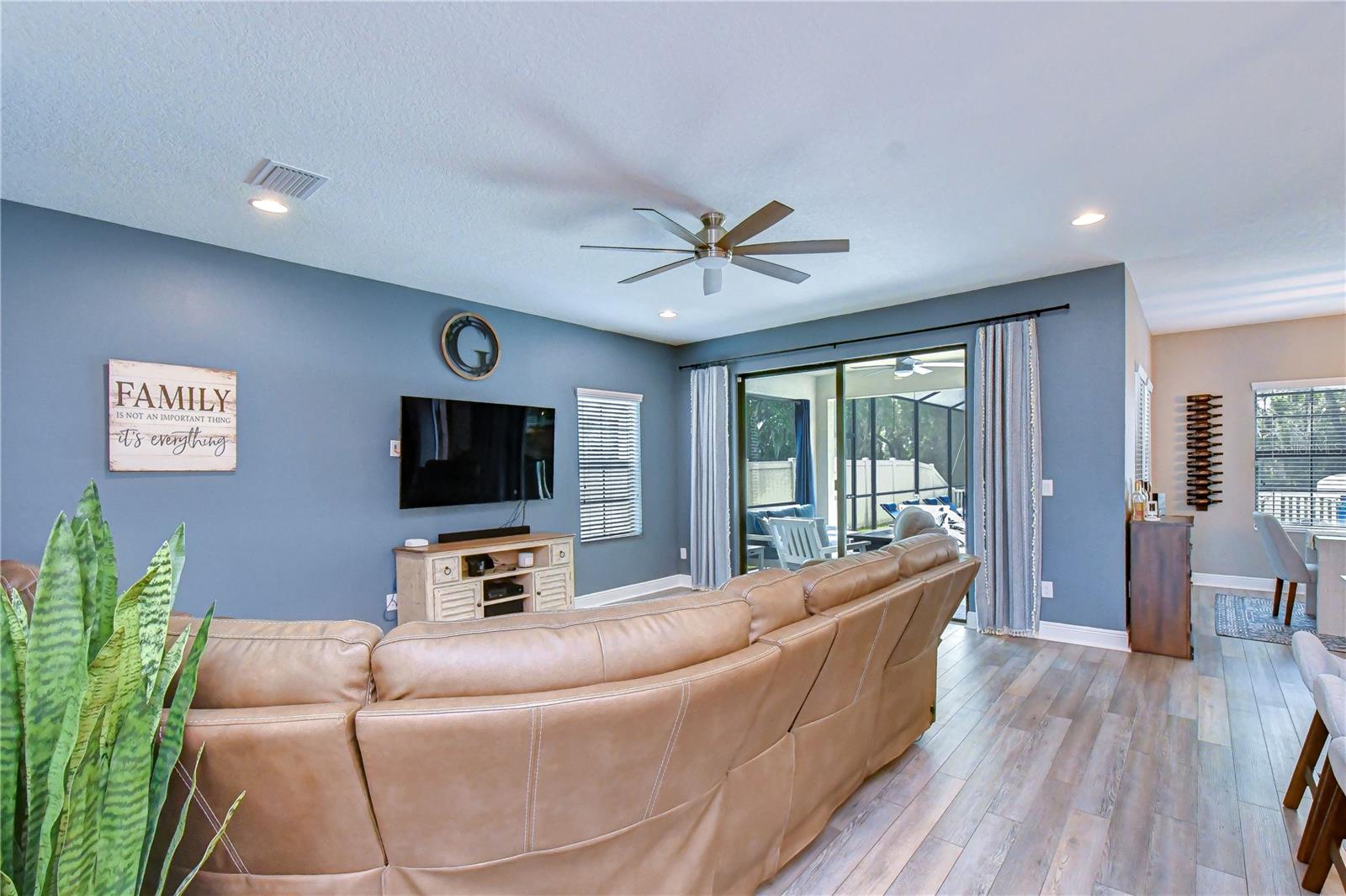 14710 HORSE TROT RD, LITHIA, FL, 33547