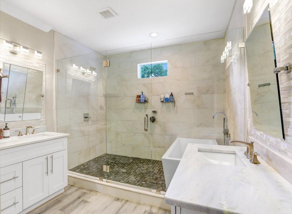 4415 W BAY VILLA AVE, TAMPA, FL, 33611