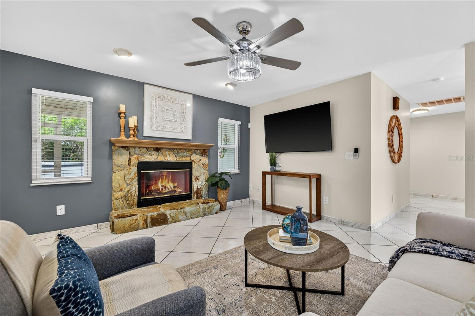 1700 GLEN LAKES BLVD N, ST PETERSBURG, FL, 33702