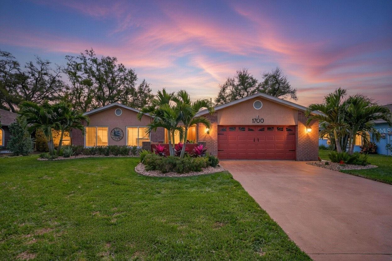1700 GLEN LAKES BLVD N, ST PETERSBURG, FL, 33702