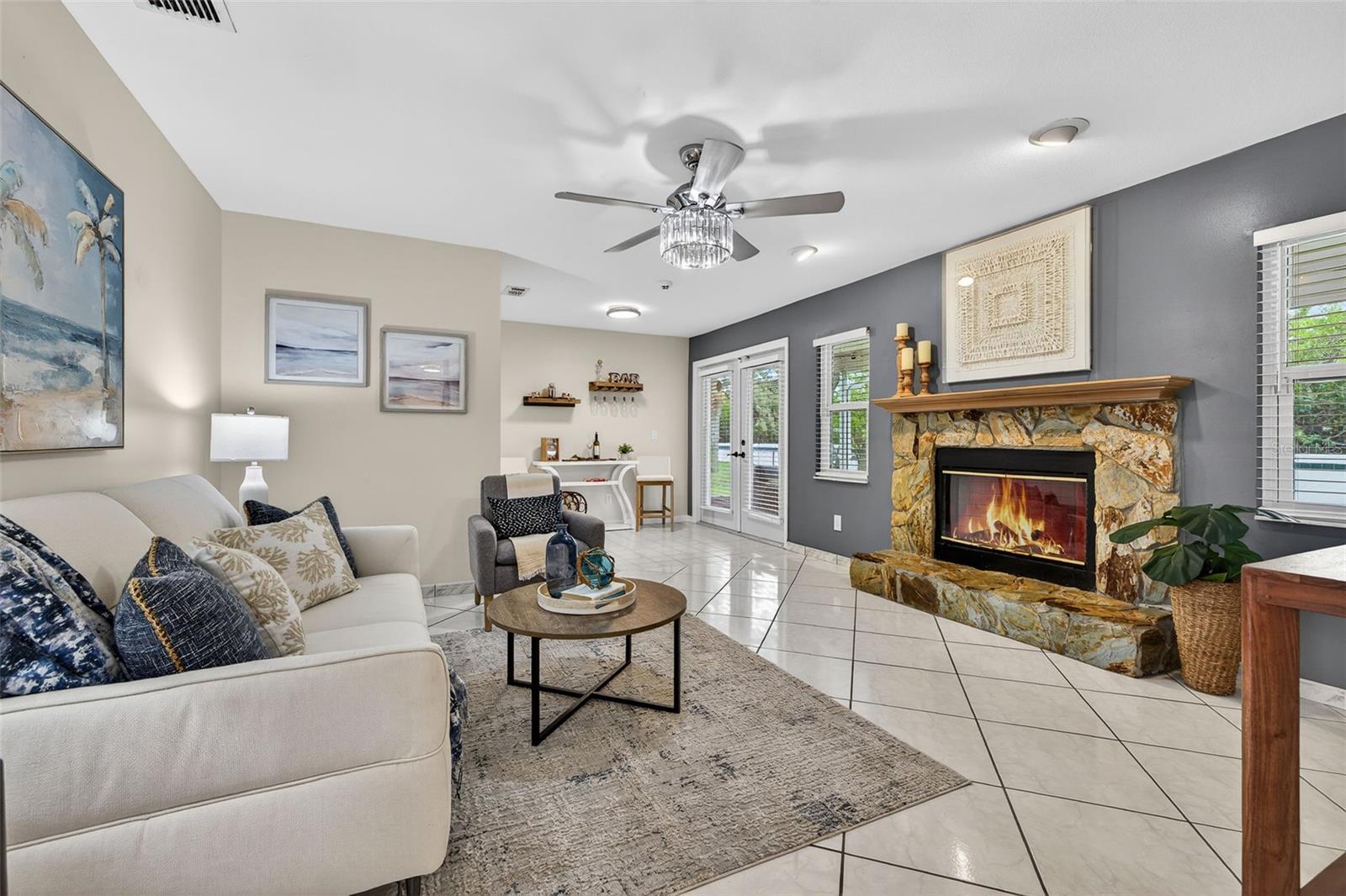 1700 GLEN LAKES BLVD N, ST PETERSBURG, FL, 33702