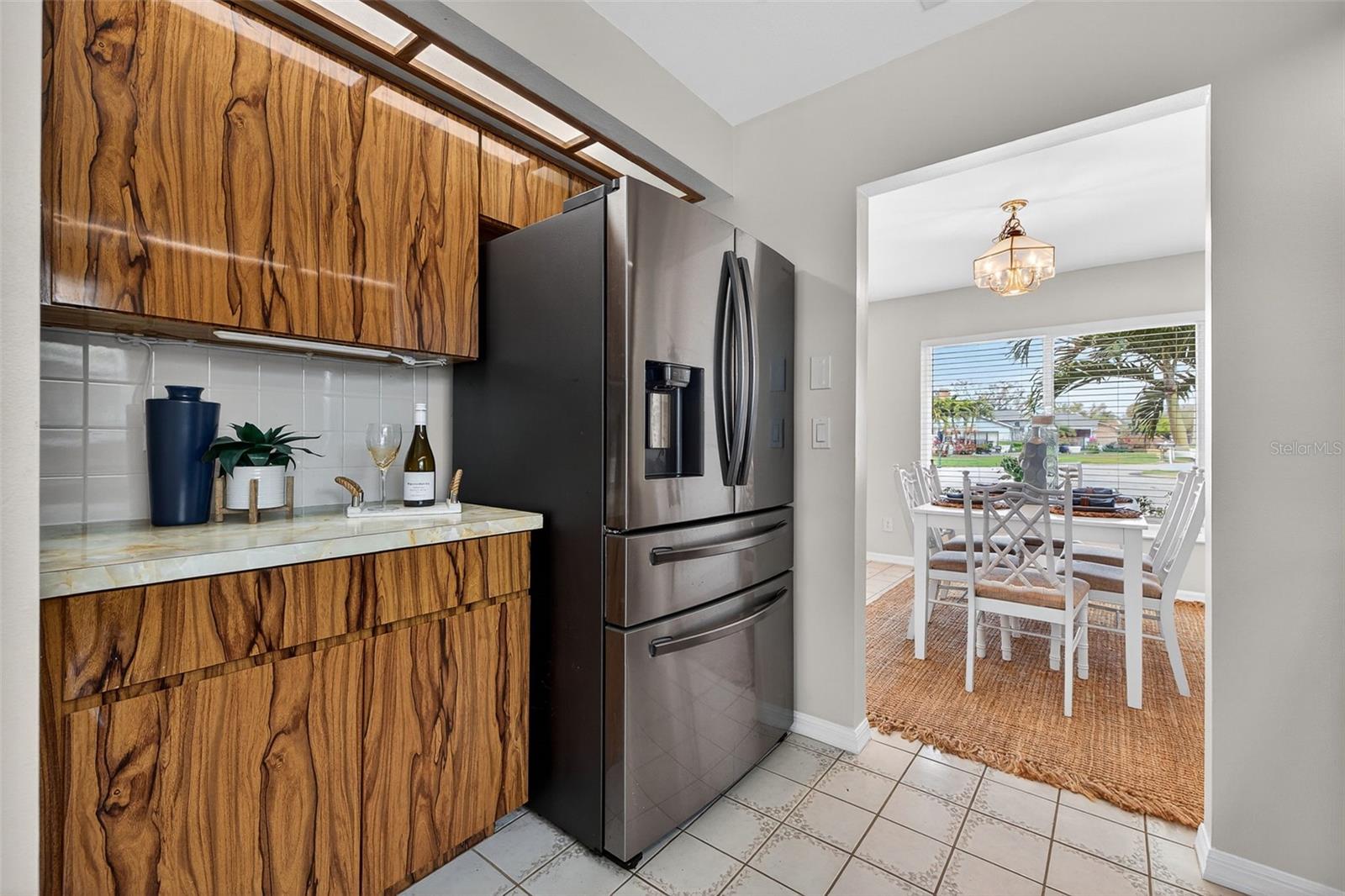 1700 GLEN LAKES BLVD N, ST PETERSBURG, FL, 33702