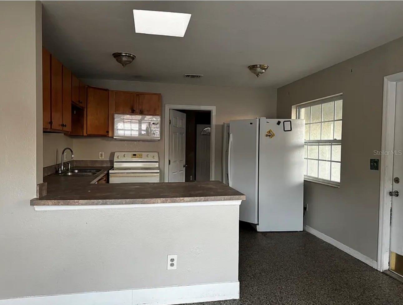 6872 80TH AVE N, PINELLAS PARK, FL, 33781