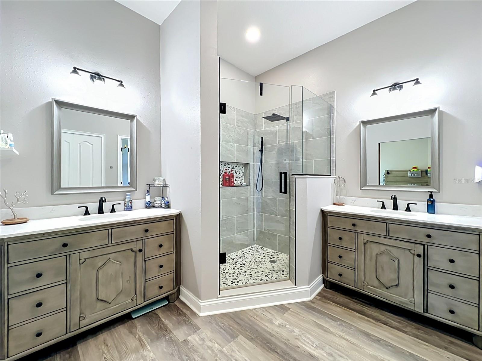 300 E GENEVA ST, OCOEE, FL, 34761
