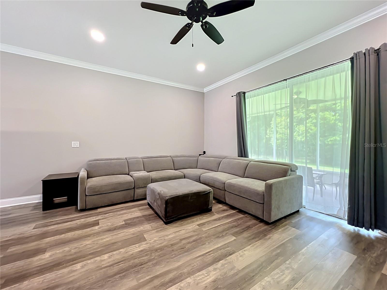 300 E GENEVA ST, OCOEE, FL, 34761