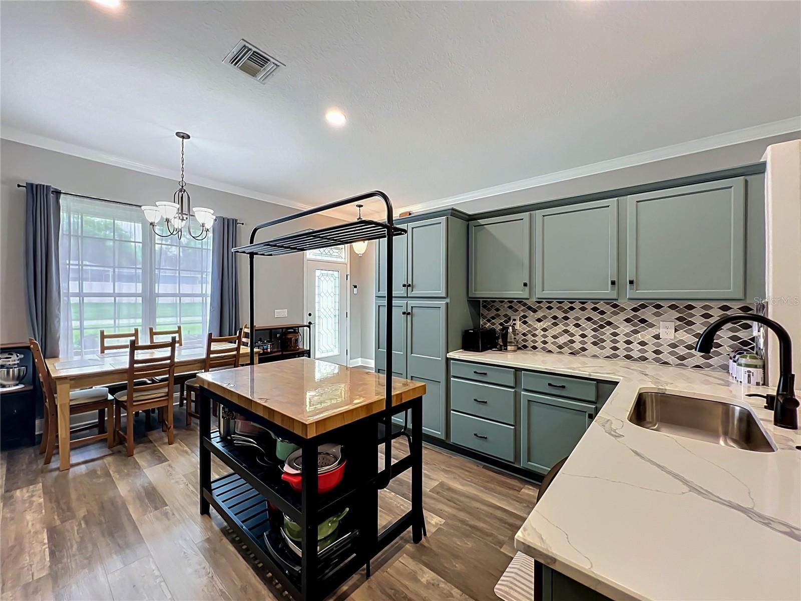 300 E GENEVA ST, OCOEE, FL, 34761