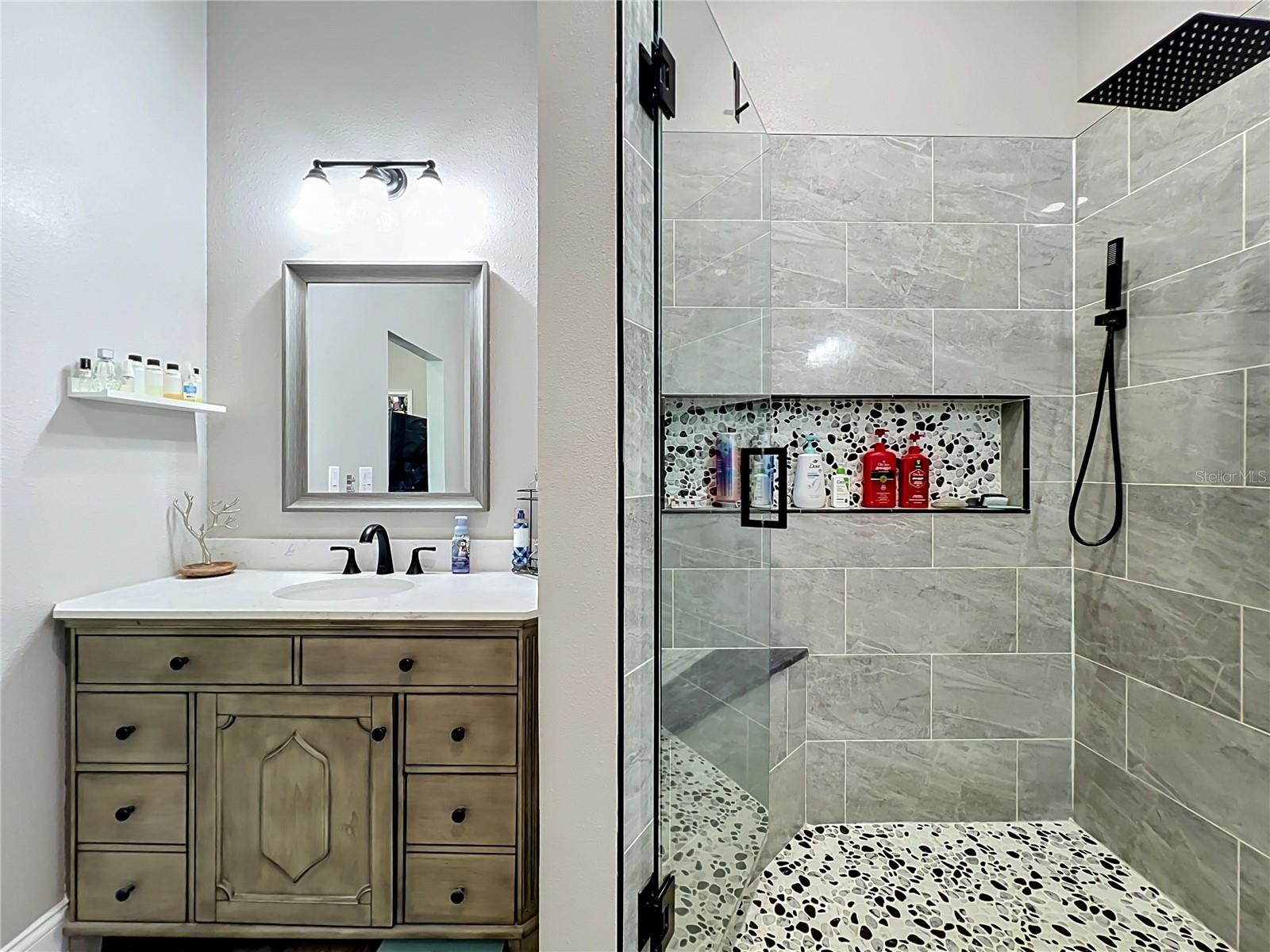 300 E GENEVA ST, OCOEE, FL, 34761