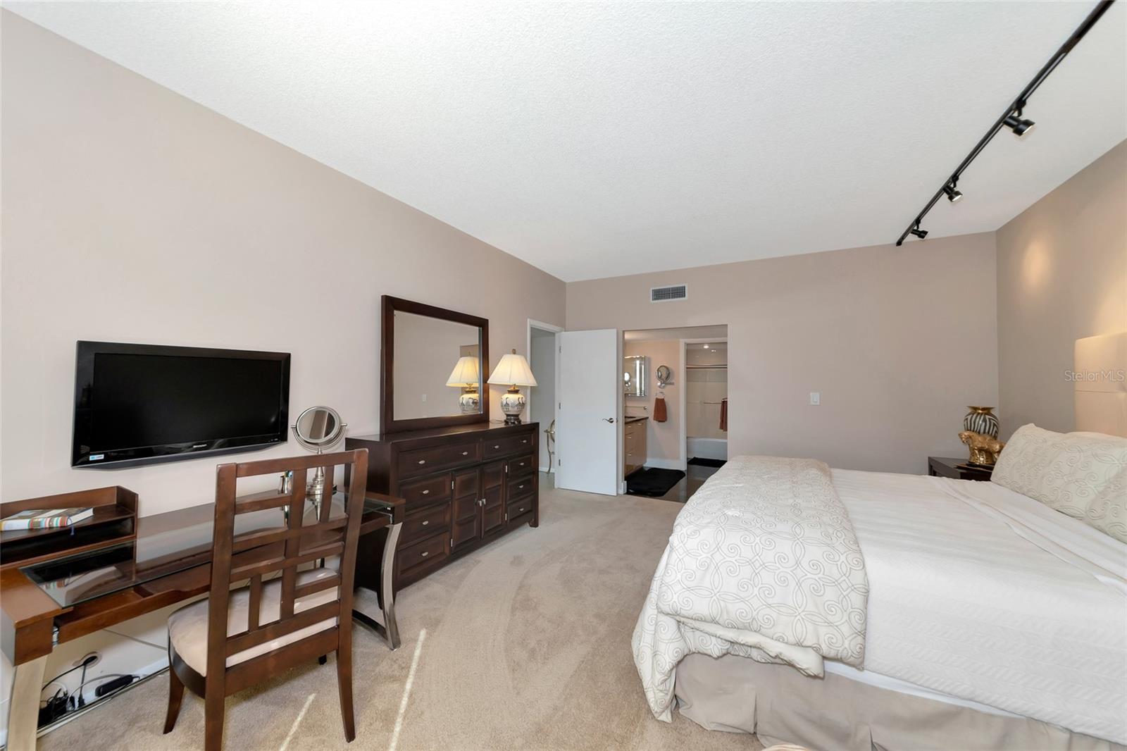 1111 N GULFSTREAM AVE #1A AVE #1A, SARASOTA, FL, 34236