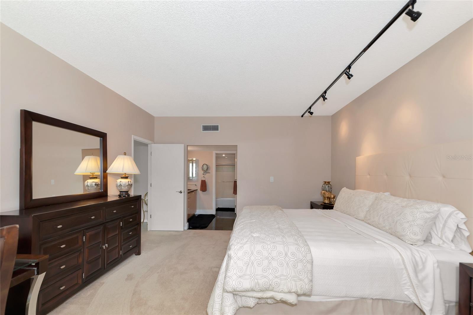 1111 N GULFSTREAM AVE #1A AVE #1A, SARASOTA, FL, 34236