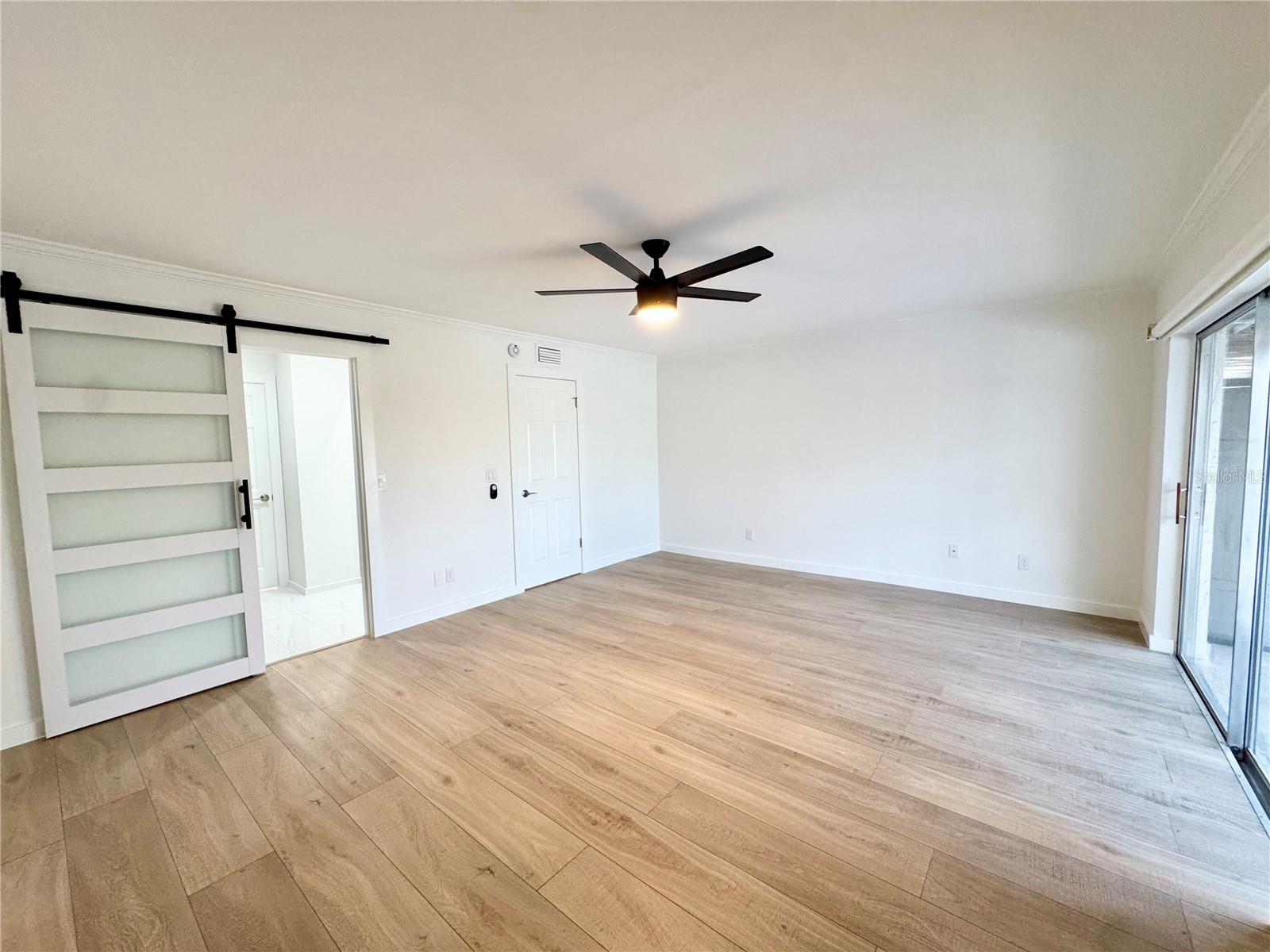 9205 TUDOR DR #C208, TAMPA, FL, 33615