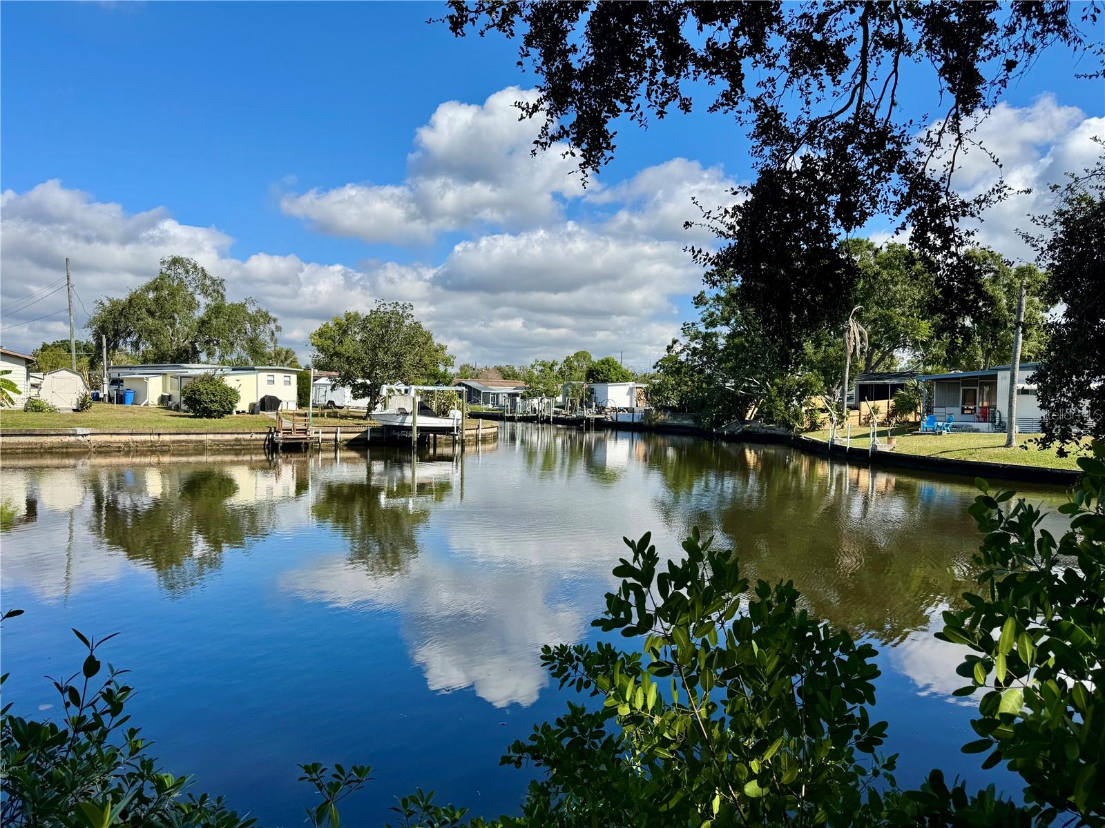 9205 TUDOR DR #C208, TAMPA, FL, 33615
