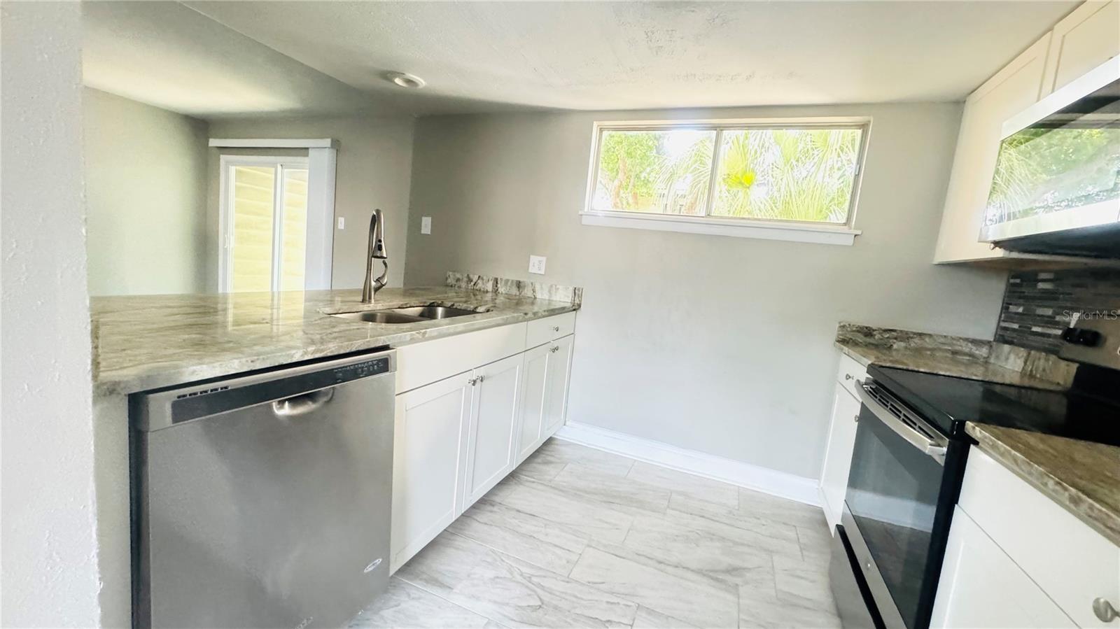 4016 WOODFERN DR #B8, ORLANDO, FL, 32839