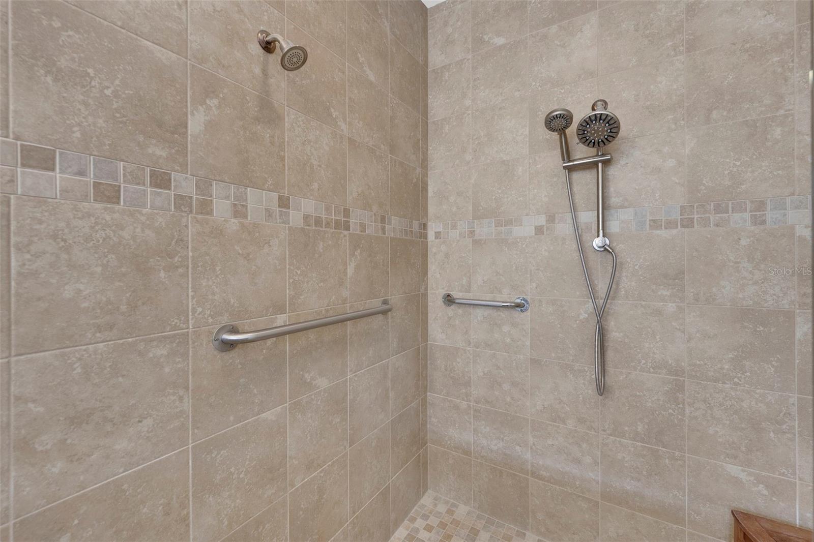 8720 WESTWOOD OAKS PL, FORT MYERS, FL, 33908