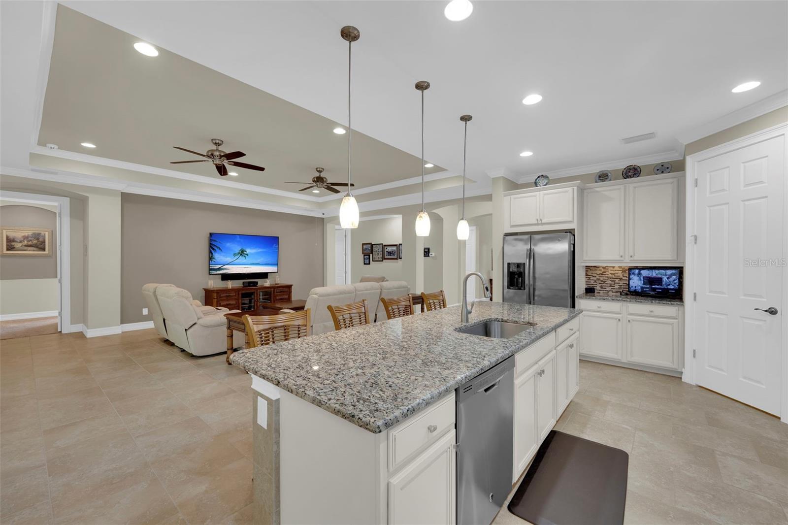 8720 WESTWOOD OAKS PL, FORT MYERS, FL, 33908